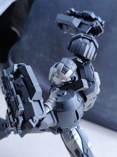 转轮科技 钢铁侠 战争机器