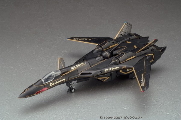 超时空要塞Plus YF-19 25周年纪念版