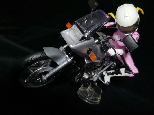 S.H.Figuarts 铃乃木凛（骑手套装）&GSX400S KATANA摩托车
