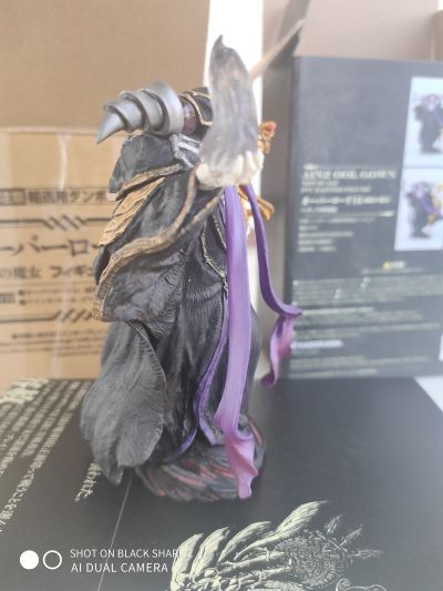 OVERLORD 	安兹·乌尔·恭