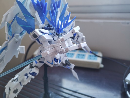 HGUC 1/144 机动战士高达UC RX-0 完美独角兽高达（毁灭模式）