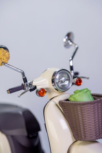 One Off 汐崎春乃