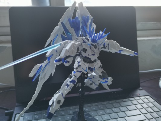 HGUC 1/144 机动战士高达UC RX-0 完美独角兽高达（毁灭模式）
