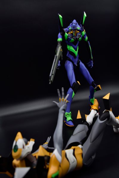 REAL ACTION HEROES ネオ No.651 EVA初号机