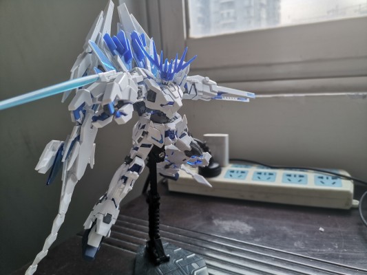 HGUC 1/144 机动战士高达UC RX-0 完美独角兽高达（毁灭模式）