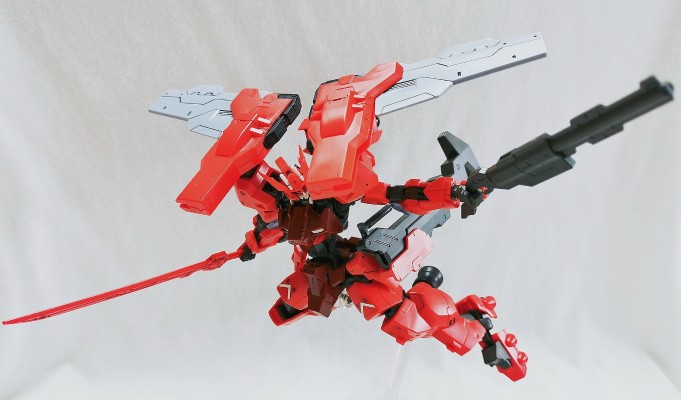 HG 机动战士高达 铁血的奥尔芬斯 月钢 月钢高达原型机