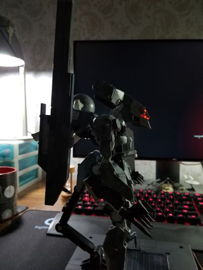 潜龙谍影5 幻痛 核武机甲 乍得沙赫人 赛伦多隆号