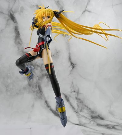 魔法少女奈叶StrikerS 	菲特·泰斯塔罗沙 Shin Sonic Form