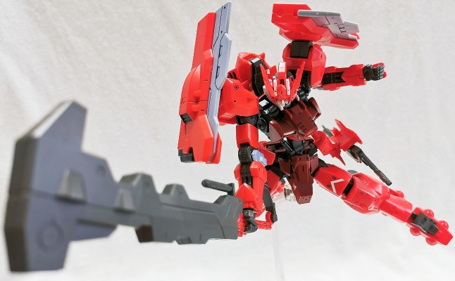 HG 机动战士高达 铁血的奥尔芬斯 月钢 月钢高达原型机