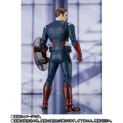 S.H.Figuarts 复仇者联盟:终局之战 美国队长 ‐《CAP VS. CAP》 EDITION‐