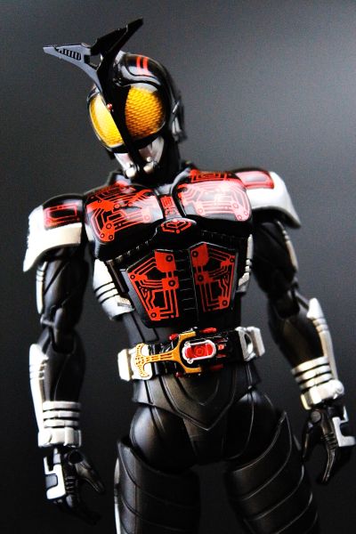 S.H.Figuarts（真骨雕制法）   假面骑士黑暗甲斗王