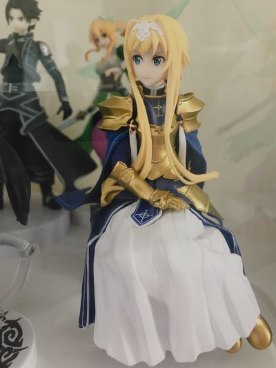 压泡面手办 刀剑神域 Alicization 	爱丽丝·滋贝鲁库