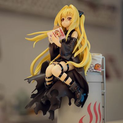 金色暗影