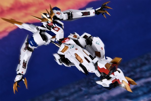 METAL ROBOT魂 ＜SIDE MS＞机动战士高达 铁血的奥尔芬斯 ASW-G-08 巴巴托斯高达天狼座·帝王形态