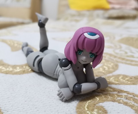 机械新人类 FLL 伊安娜（灰色肌肤）