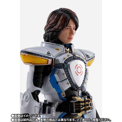 S.H.Figuarts（真骨雕制法） 假面骑士战骑 保全模式/爆发模式 (红音也)