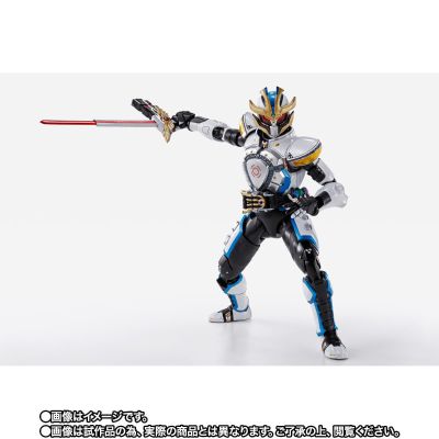 S.H.Figuarts（真骨雕制法） 假面骑士战骑 保全模式/爆发模式 (红音也)