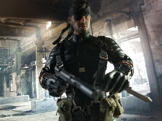 MGS3 スネーク・イーター 内克德・斯内克 Sneaking Suit Version 