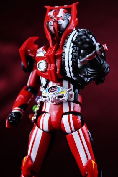 S.H.Figuarts 假面骑士驰骑 假面骑士驰骑 特莱多隆型