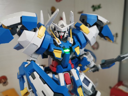 MG 1/100  雪崩型能天使高达冲击装