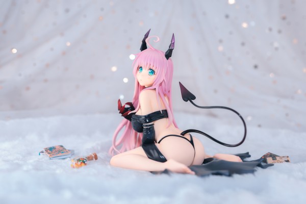 出包王女DARKNESS 菈菈・萨塔琳・戴比路克 Darkness