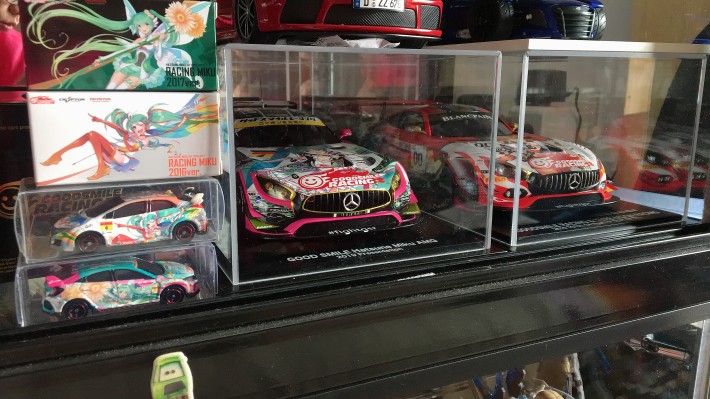 1/18 GOODSMILE RACING & TYPE-MOON RACING 2019 SPA24H 测试会Ver. GSC限定版