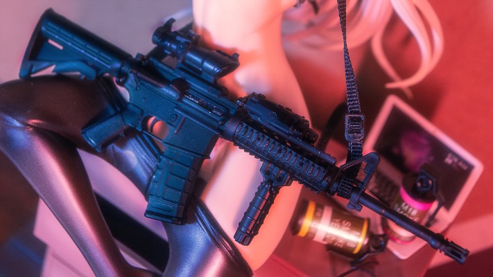 鬼月不电玩的电玩女孩