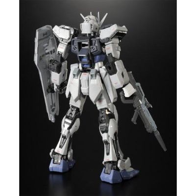 RG 1/144 GAT-X105强袭高达 装甲未启动样式