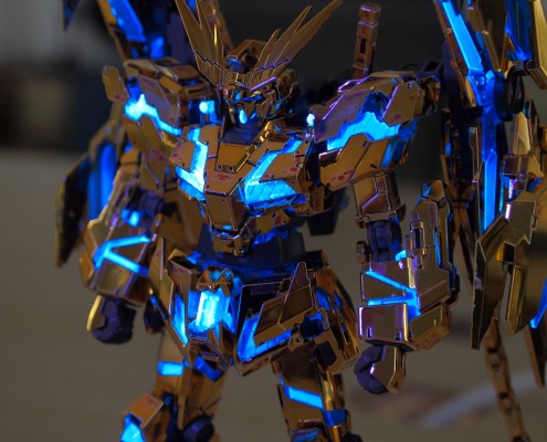 RG 1/144 独角兽高达三号机凤凰（机动战士高达NT版）