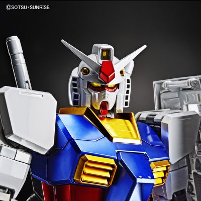 PG 机动战士高达 RX-78-2 高达&FF-X7 核心战机 钛金电镀版