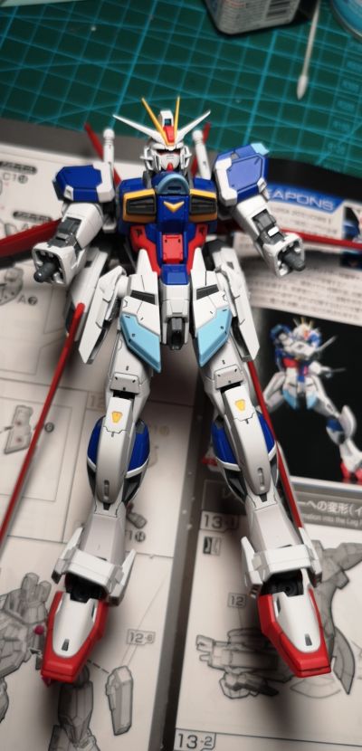 RG 1/144 威力型脉冲高达 / 强攻型脉冲高达