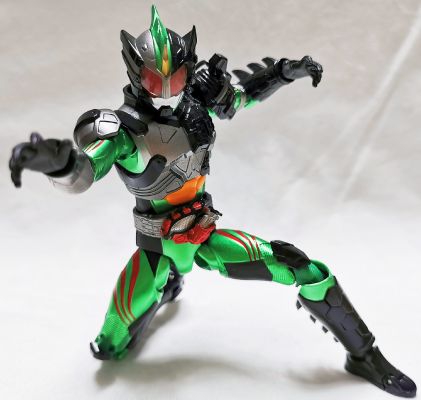 S.H.Figuarts  假面骑士亚马逊新生欧米伽