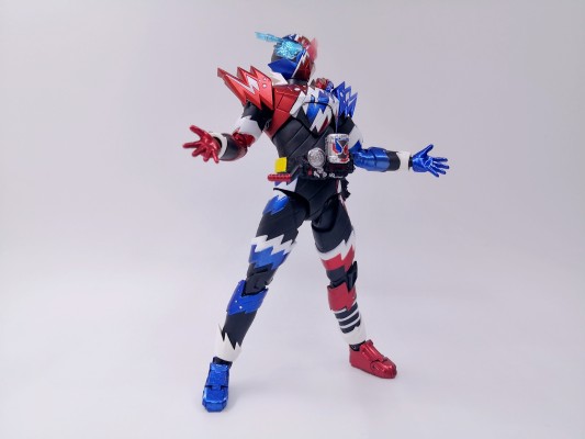 S.H.Figuarts 假面骑士创骑 假面骑士创骑 兔子坦克 汽泡形态
