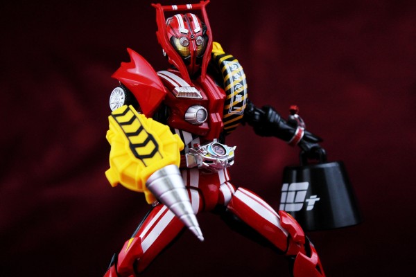 S.H.Figuarts 假面骑士驰骑 假面骑士驰骑 特莱多隆型