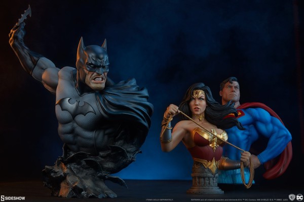 400357  蝙蝠侠 胸像