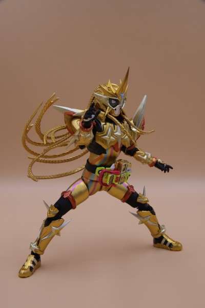 S.H.Figuarts 假面骑士艾克赛德  游戏神克洛诺斯