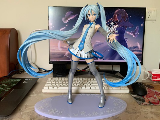 B-style 虚拟歌手系列01 初音未来 雪未来