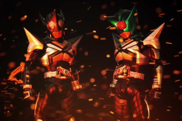 S.H.Figuarts(真骨雕制法) 假面骑士甲斗王 假面骑士踢蝗