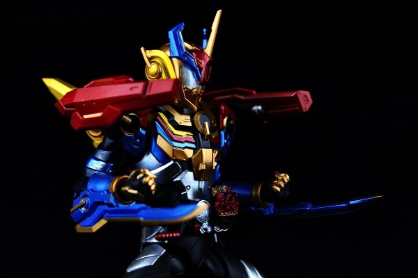 S.H.Figuarts 创骑 新世界 假面骑士格里斯 假面骑士格里斯 完美王国形态