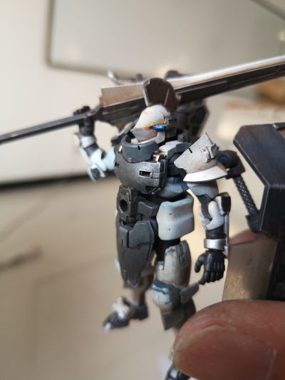 六角机牙 牙机将 装甲型：骑士 白色