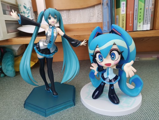 TOONIZE  初音未来 经典配色