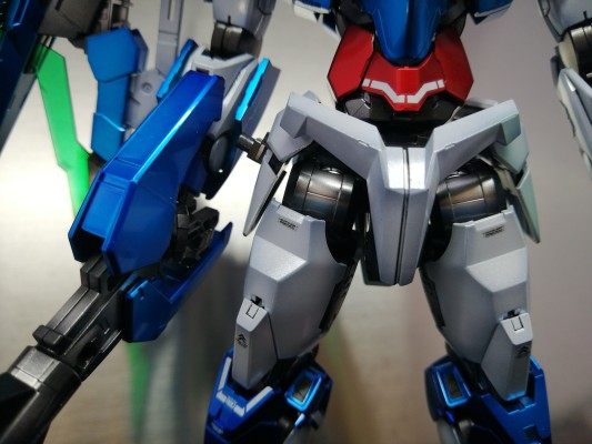 MG  机动战士高达00V   量子型00高达 全刃式