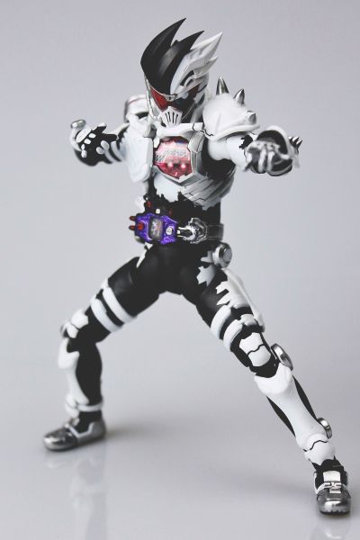 S.H.Figuarts 假面骑士：艾克赛德 假面骑士幻梦 丧尸玩家 等级10/LV.X