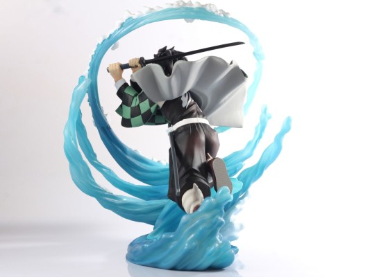FiguartsZERO 鬼灭之刃 灶门炭治郎 -水之呼吸-