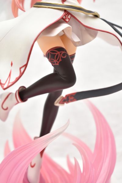 秽翼的尤斯蒂娅 尤斯蒂娅・阿斯特莉亚 -炽天使版-