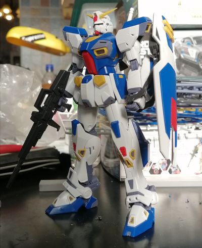 MG 1/100 F90高达
