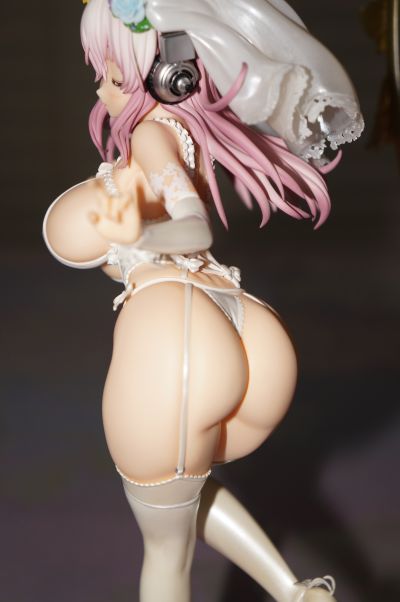 索尼子婚纱
