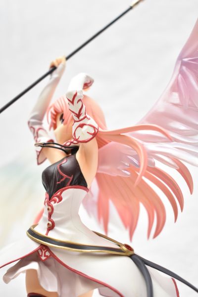 秽翼的尤斯蒂娅 尤斯蒂娅・阿斯特莉亚 -炽天使版-