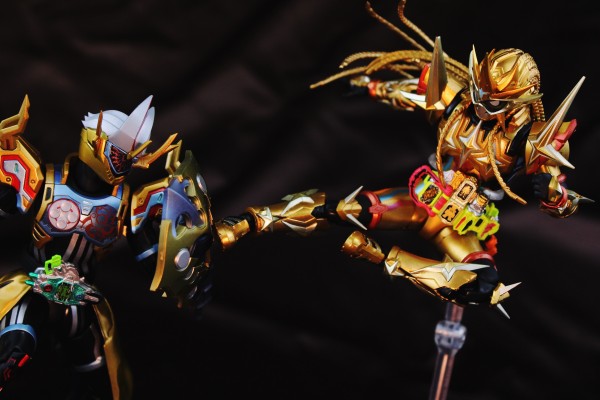 S.H.Figuarts 假面骑士艾克赛德 假面骑士艾克赛德 无敌玩家