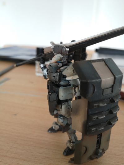 六角机牙 牙机将 装甲型：骑士 白色